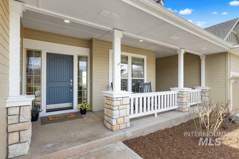 12803 N Schicks Ridge Road, Boise, Idaho 83714, 3 Bedrooms, 2.5 Bathrooms, Residential For Sale, Price $925,000, 98984460