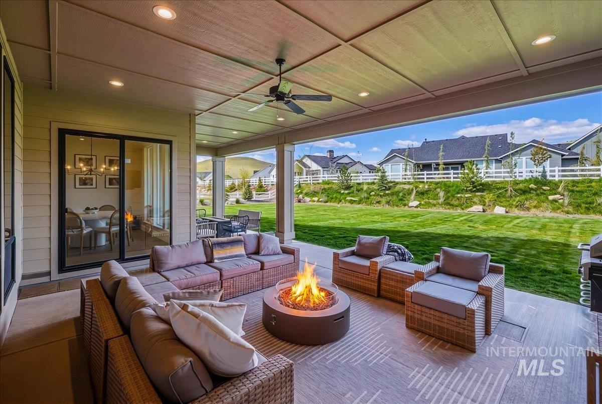 7664 W Diamond Lake Dr., Boise, Idaho 83714, 4 Bedrooms, 3.5 Bathrooms, Residential For Sale, Price $1,765,000,MLS 98984468