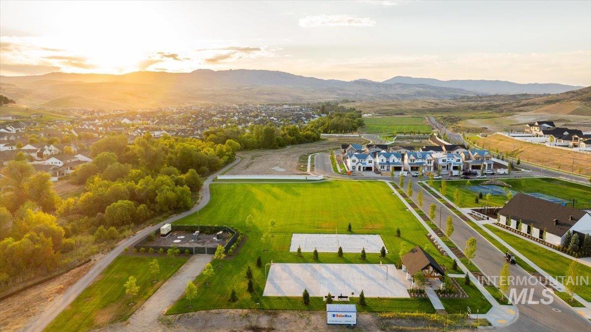 7664 W Diamond Lake Dr., Boise, Idaho 83714, 4 Bedrooms, 3.5 Bathrooms, Residential For Sale, Price $1,765,000,MLS 98984468