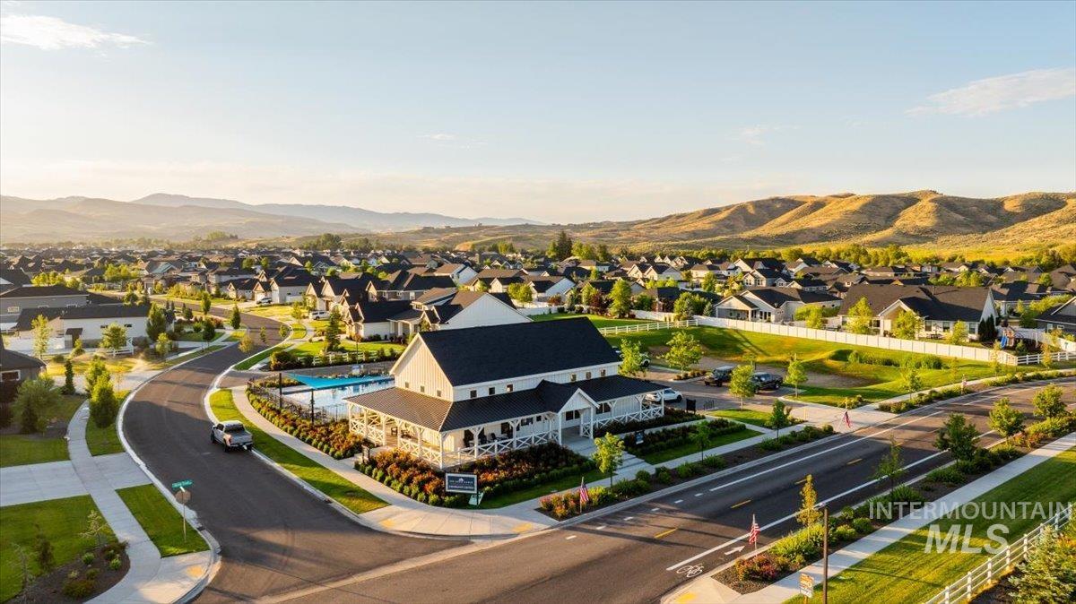 7664 W Diamond Lake Dr., Boise, Idaho 83714, 4 Bedrooms, 3.5 Bathrooms, Residential For Sale, Price $1,765,000,MLS 98984468