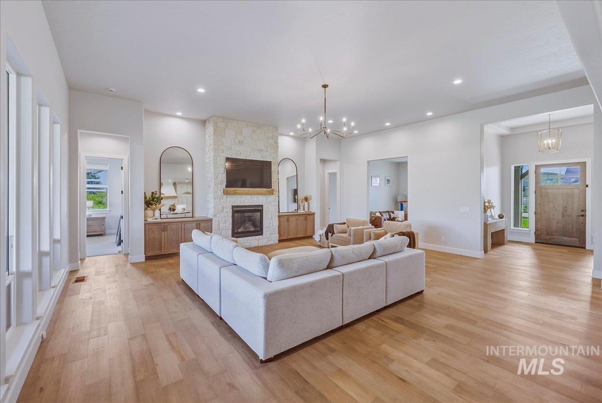 7664 W Diamond Lake Dr., Boise, Idaho 83714, 4 Bedrooms, 3.5 Bathrooms, Residential For Sale, Price $1,765,000,MLS 98984468