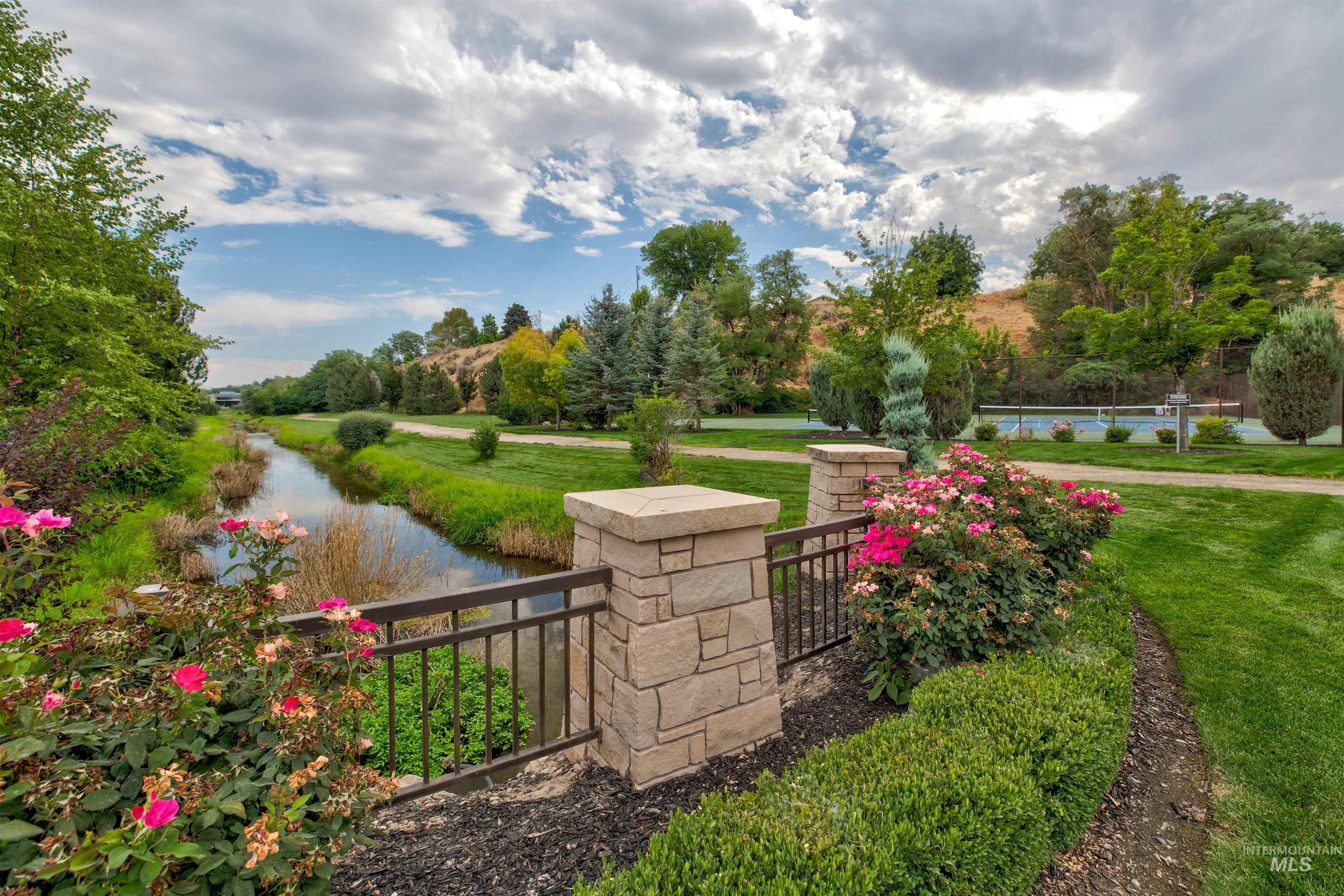 3263 S Sedgebrook Ln, Eagle, Idaho 83616, 3 Bedrooms, 2.5 Bathrooms, Residential For Sale, Price $699,900,MLS 98984474