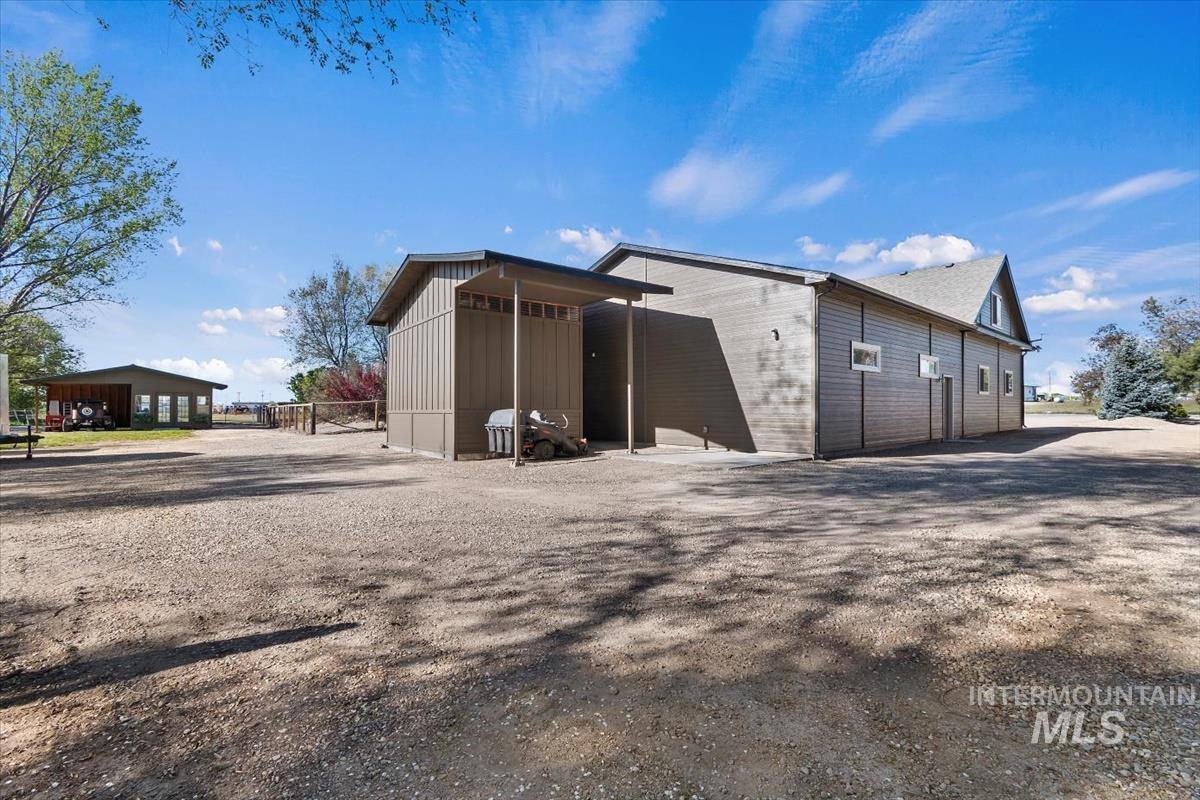 1750 Sand Hollow Rd, Caldwell, Idaho 83607, 4 Bedrooms, 2 Bathrooms, Residential For Sale, Price $874,900, 98984475