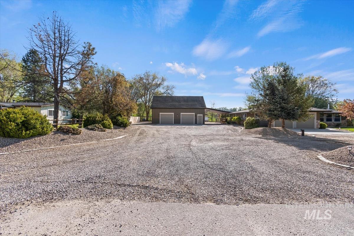 1750 Sand Hollow Rd, Caldwell, Idaho 83607, 4 Bedrooms, 2 Bathrooms, Residential For Sale, Price $864,900, 98984475
