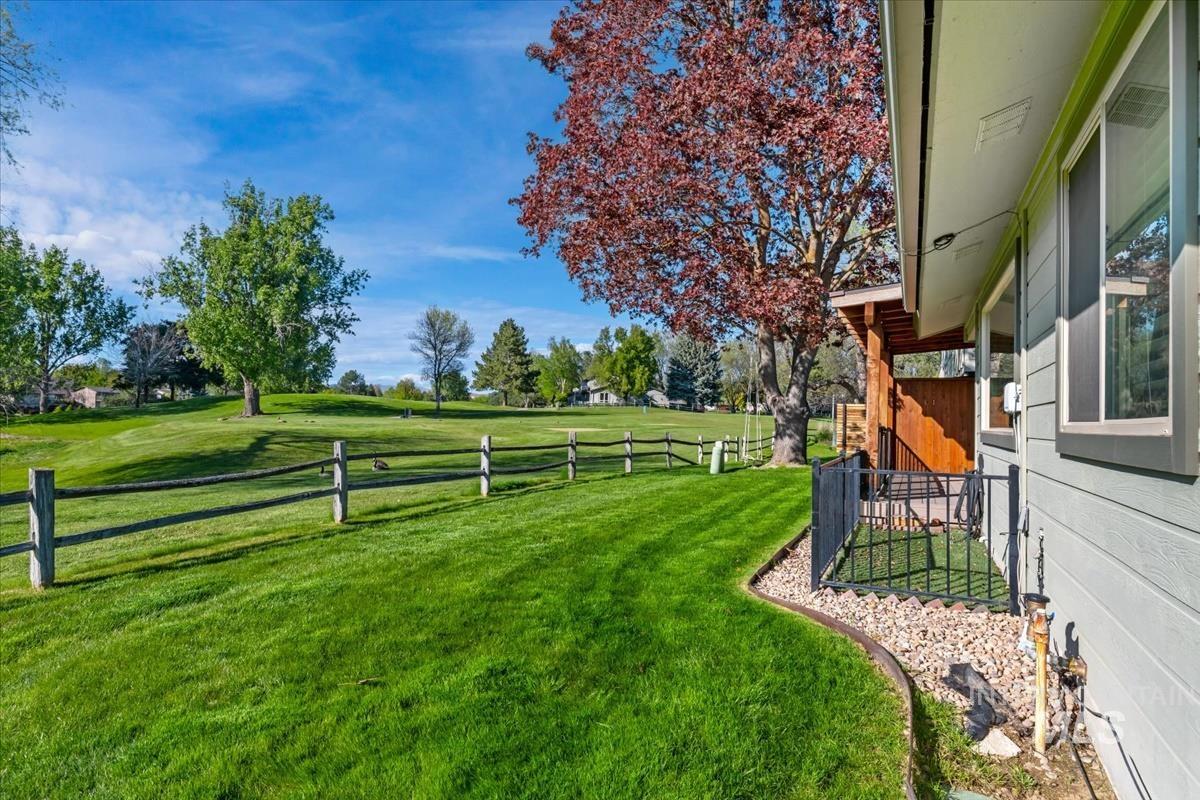 808 N Eagle Hills Way, Eagle, Idaho 83616, 2 Bedrooms, 2 Bathrooms, Residential For Sale, Price $474,900, 98984476