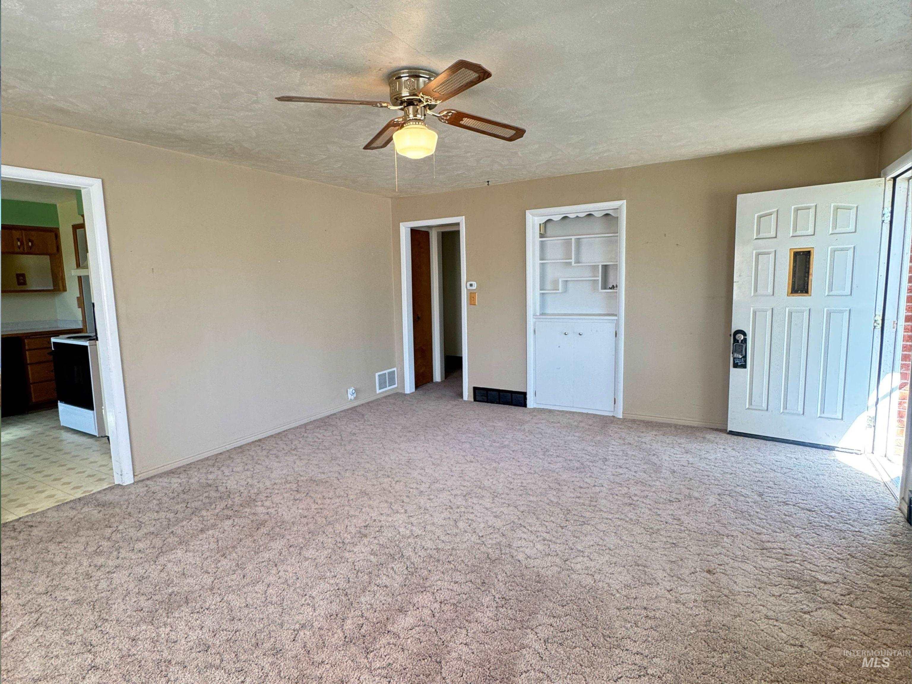 1937 E 4th Ave, Twin Falls, Idaho 83301, 2 Bedrooms, 1 Bathroom, Residential For Sale, Price $295,000,MLS 98984483