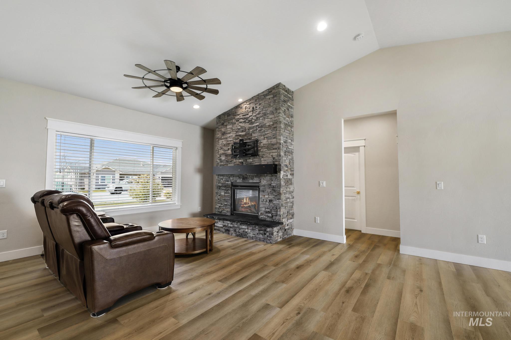 1367 Shelbi, Twin Falls, Idaho 83301, 3 Bedrooms, 2 Bathrooms, Residential For Sale, Price $454,900, 98984487
