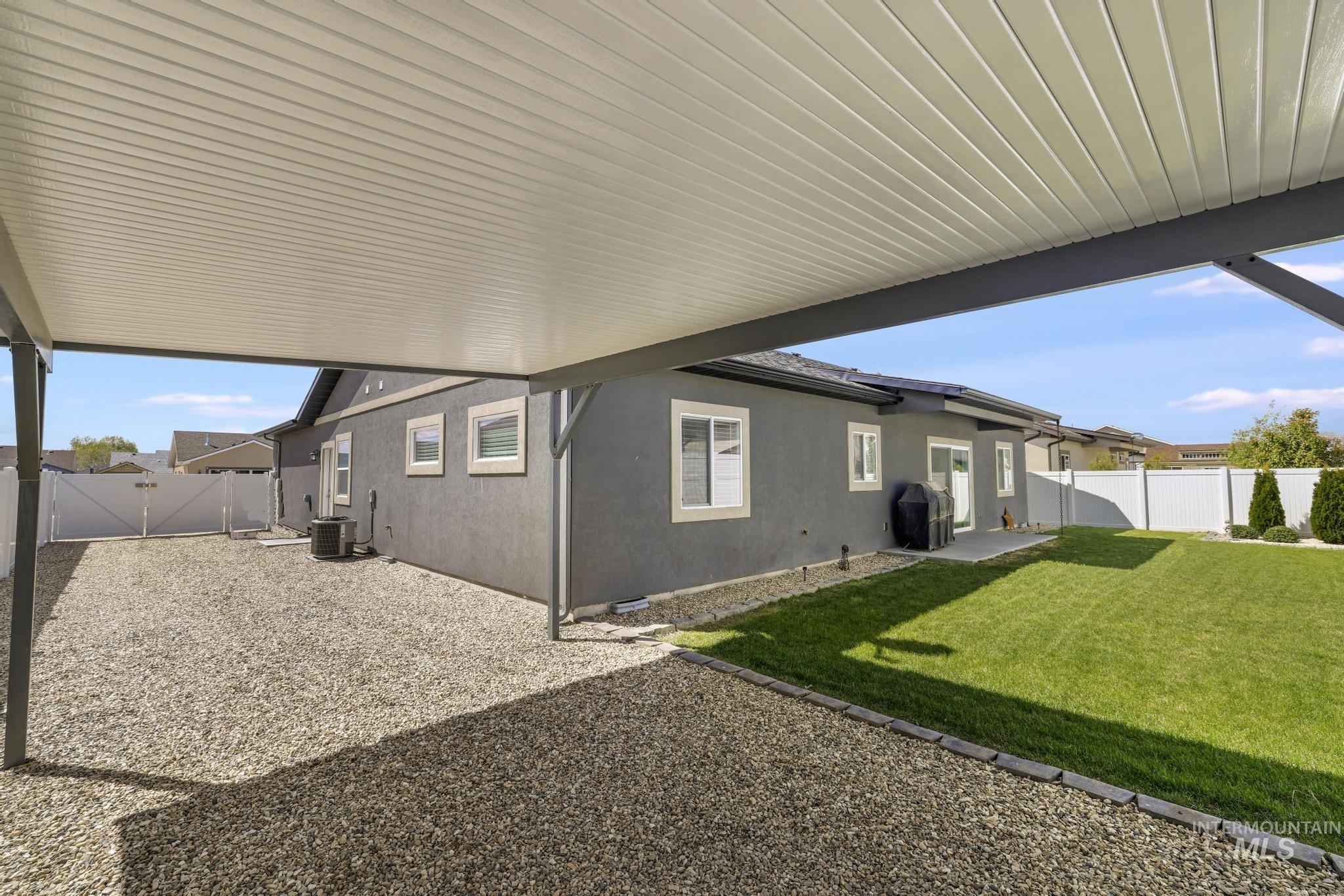 1367 Shelbi, Twin Falls, Idaho 83301, 3 Bedrooms, 2 Bathrooms, Residential For Sale, Price $454,900, 98984487