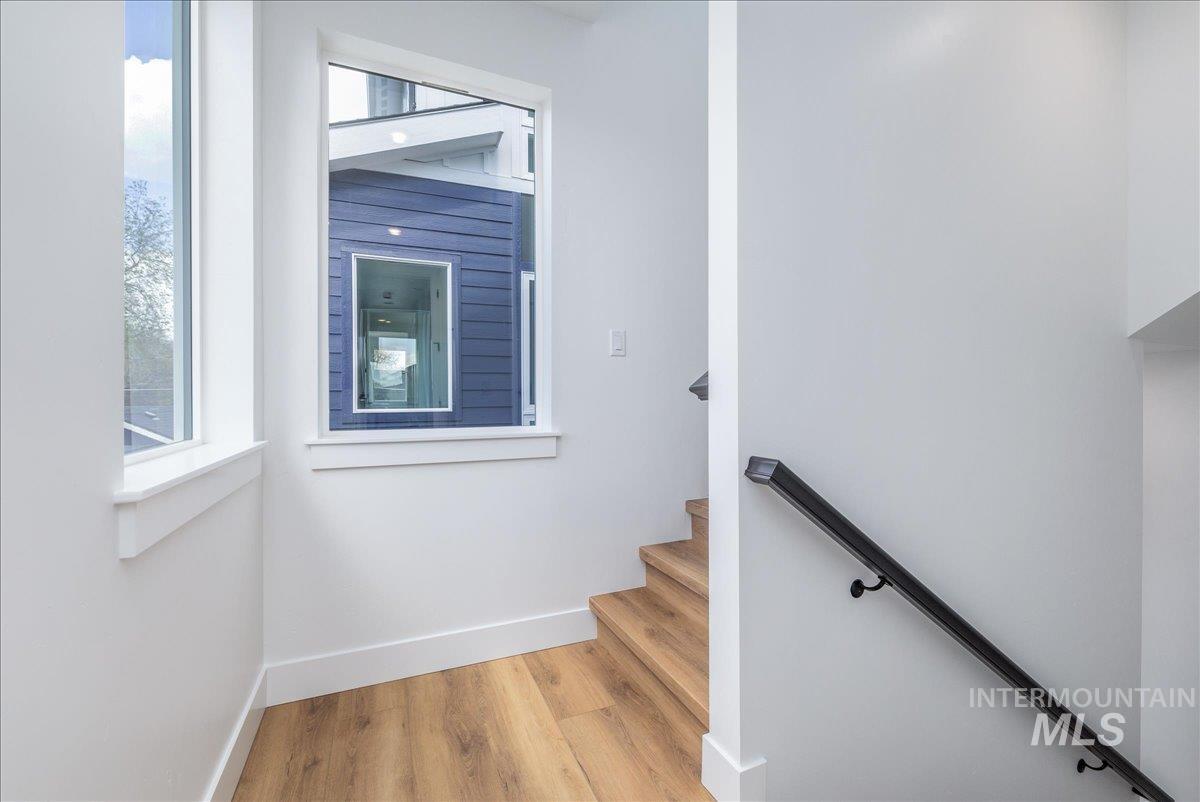 2810 W Bannock St, Boise, Idaho 83702, 2 Bedrooms, 2.5 Bathrooms, Residential For Sale, Price $575,000, 98984492