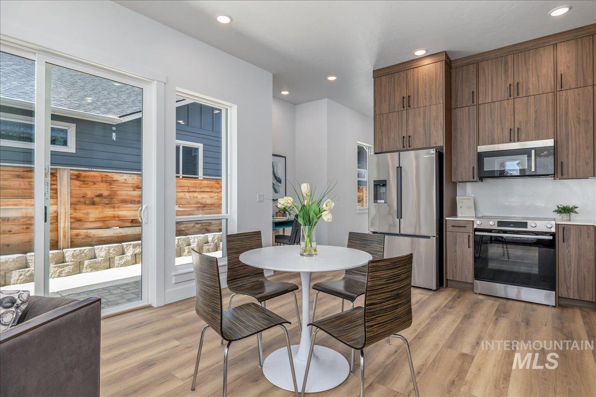 2810 W Bannock St, Boise, Idaho 83702, 2 Bedrooms, 2.5 Bathrooms, Residential For Sale, Price $575,000, 98984492