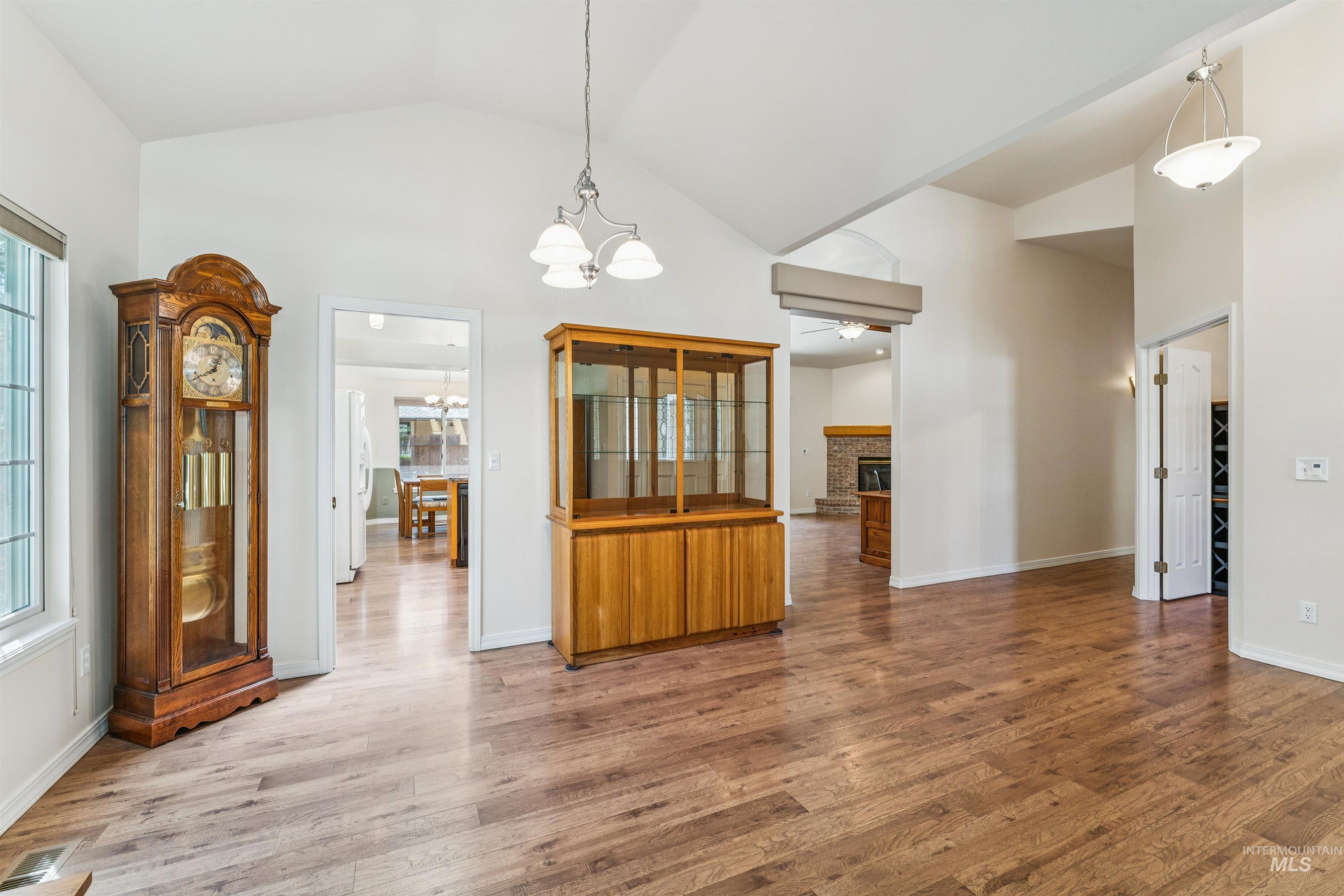 7749 W Bayhill St., Boise, Idaho 83704-0704, 4 Bedrooms, 2 Bathrooms, Residential For Sale, Price $625,000, 98984494