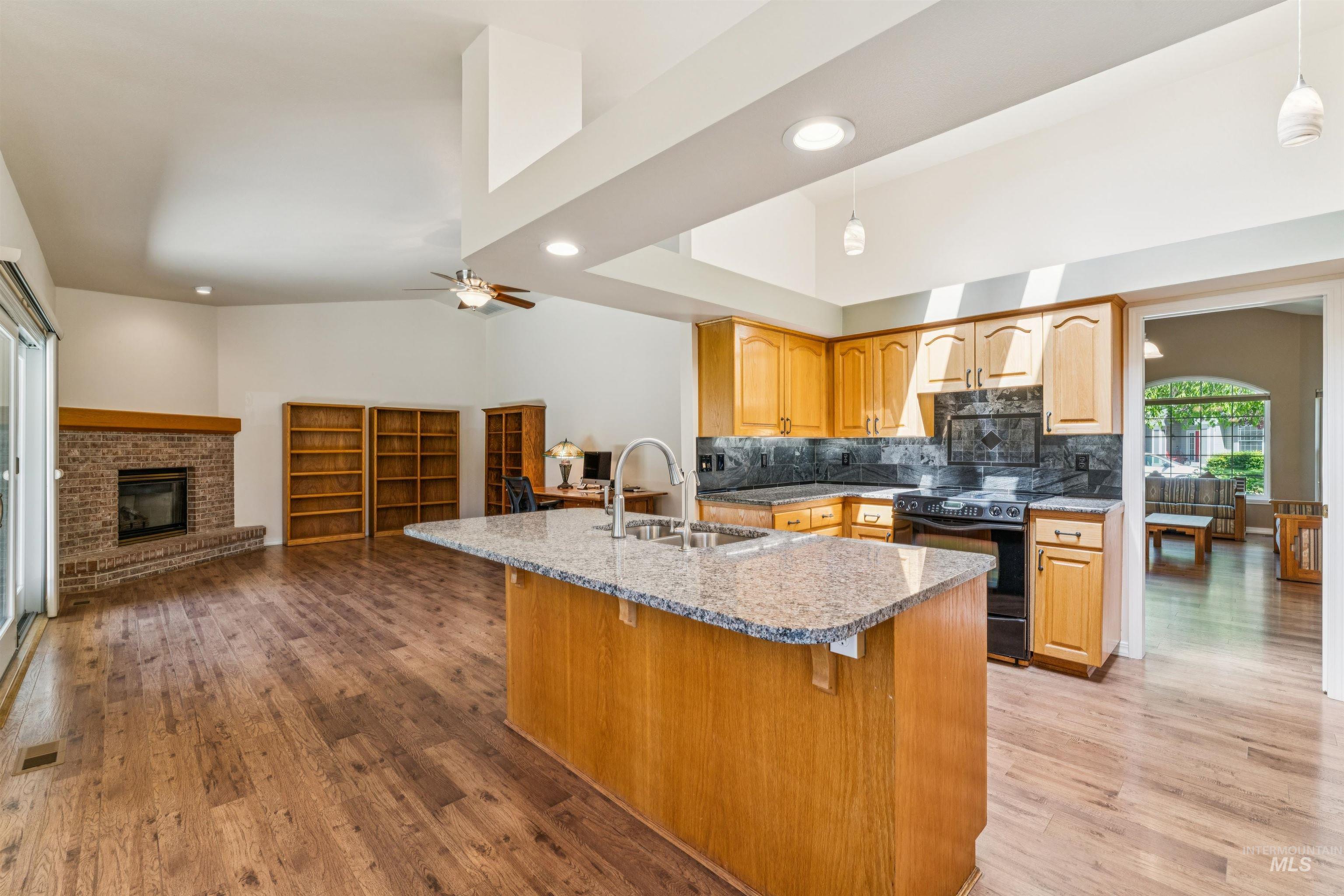 7749 W Bayhill St., Boise, Idaho 83704-0704, 4 Bedrooms, 2 Bathrooms, Residential For Sale, Price $625,000, 98984494