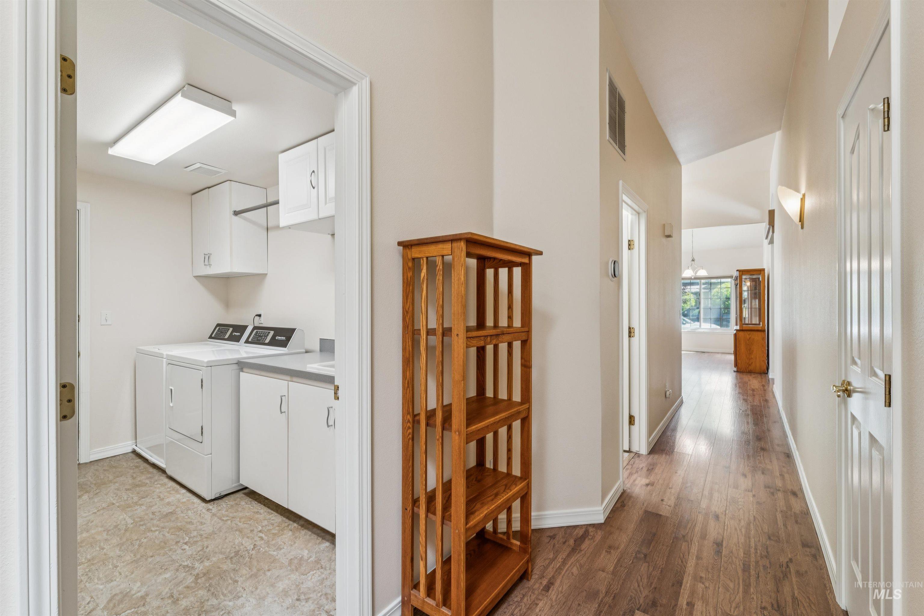 7749 W Bayhill St., Boise, Idaho 83704-0704, 4 Bedrooms, 2 Bathrooms, Residential For Sale, Price $625,000, 98984494