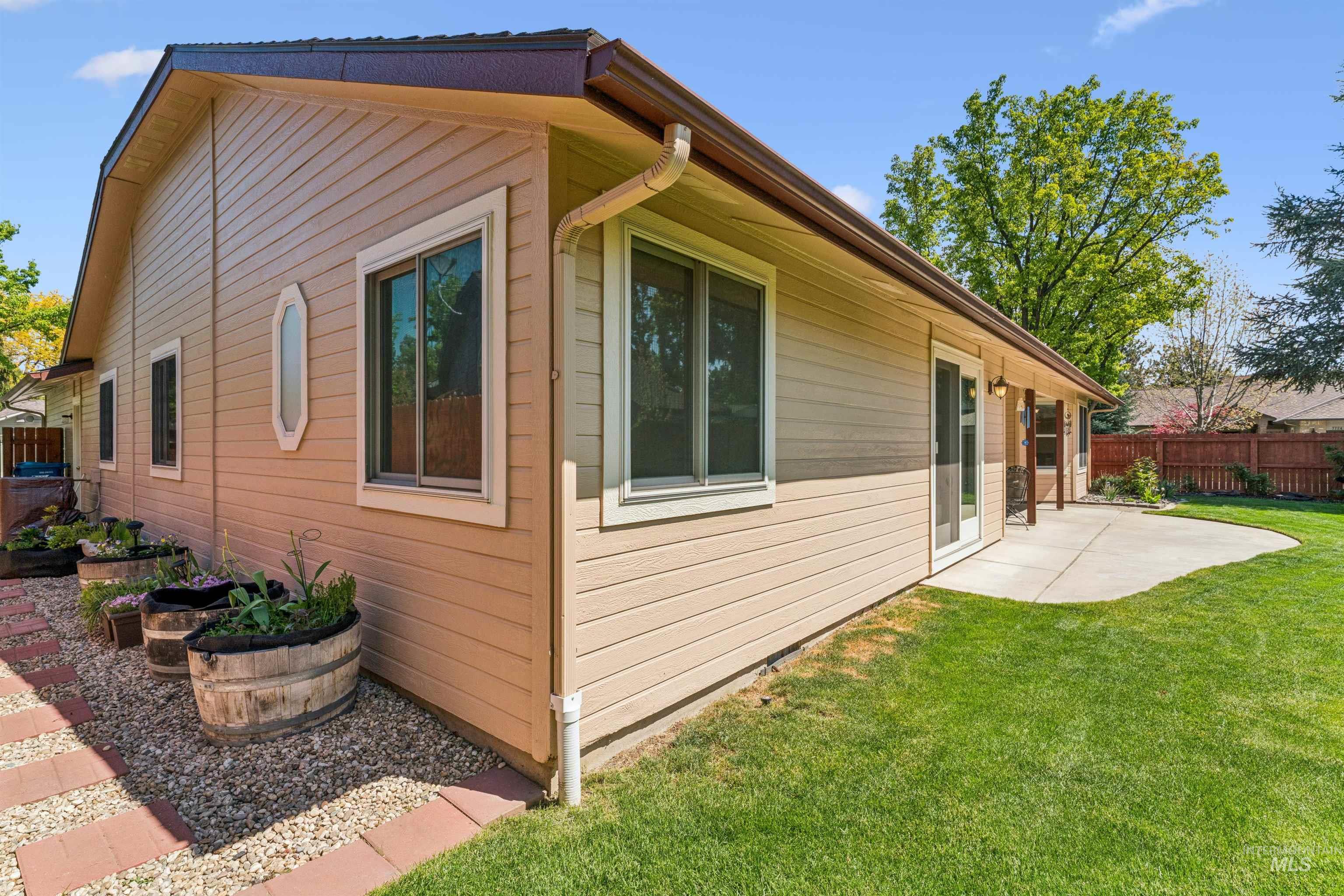 7749 W Bayhill St., Boise, Idaho 83704-0704, 4 Bedrooms, 2 Bathrooms, Residential For Sale, Price $625,000, 98984494