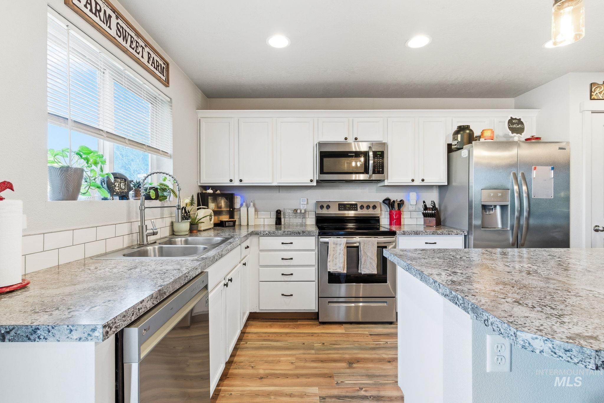 16887 Bethany Ave, Caldwell, Idaho 83607, 3 Bedrooms, 2 Bathrooms, Residential For Sale, Price $364,990, 98984495