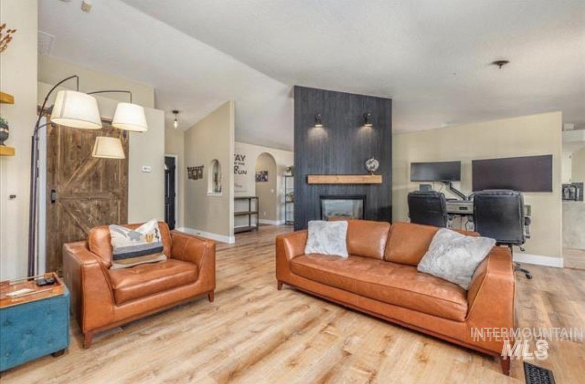6600 E Victory Rd, Nampa, Idaho 83687, 3 Bedrooms, 2 Bathrooms, Residential For Sale, Price $615,000, 98984498