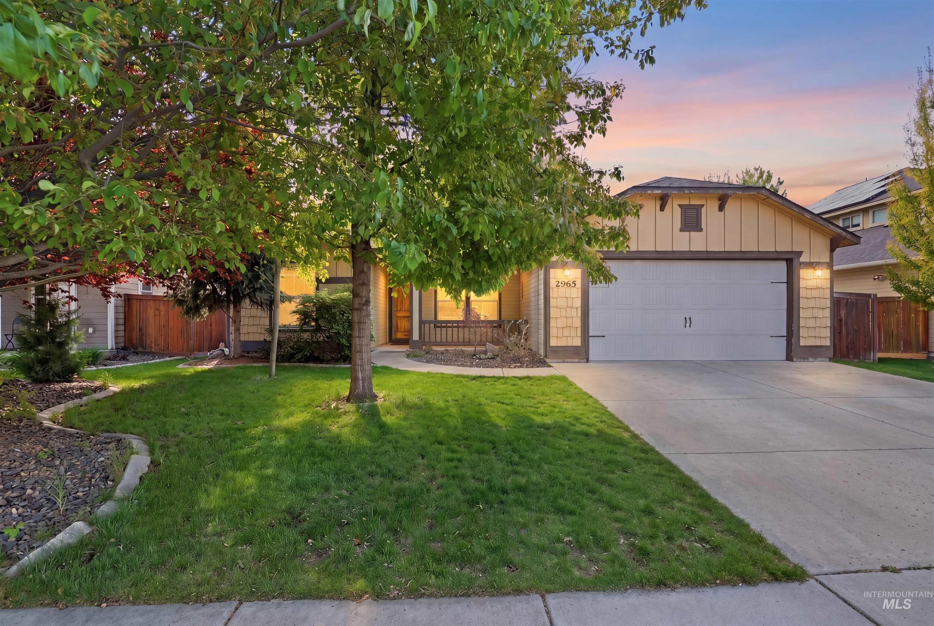 2965 N Centrepoint Way, Meridian, Idaho 83646, 3 Bedrooms, 2 Bathrooms, Residential For Sale, Price $465,000, 98984500