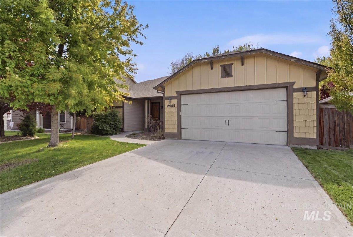 2965 N Centrepoint Way, Meridian, Idaho 83646, 3 Bedrooms, 2 Bathrooms, Residential For Sale, Price $465,000, 98984500
