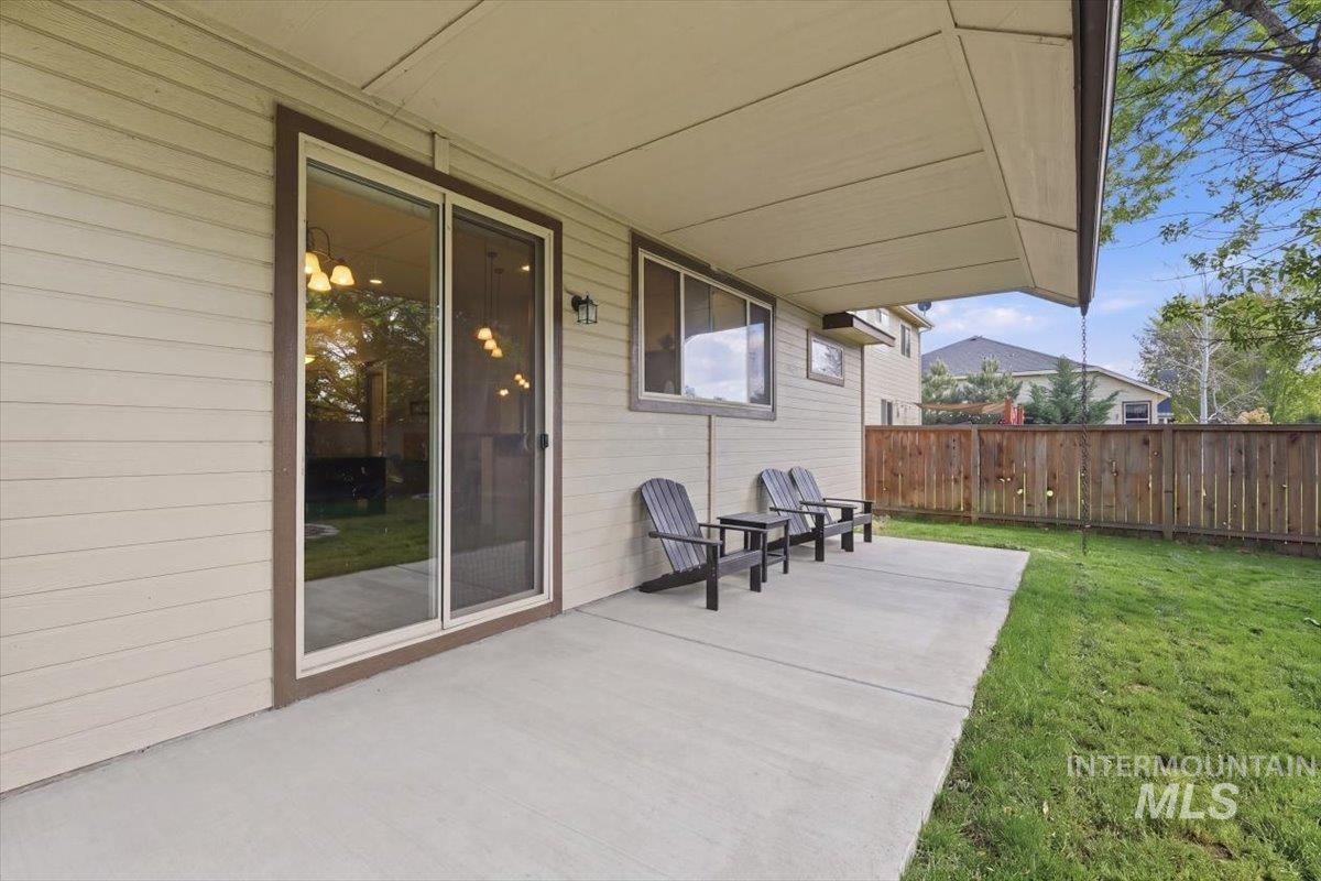 2965 N Centrepoint Way, Meridian, Idaho 83646, 3 Bedrooms, 2 Bathrooms, Residential For Sale, Price $465,000, 98984500