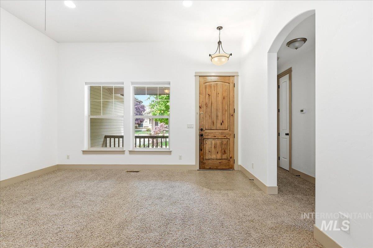 2965 N Centrepoint Way, Meridian, Idaho 83646, 3 Bedrooms, 2 Bathrooms, Residential For Sale, Price $465,000, 98984500