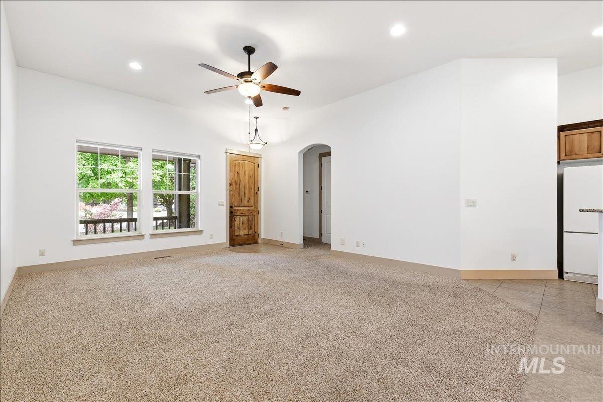 2965 N Centrepoint Way, Meridian, Idaho 83646, 3 Bedrooms, 2 Bathrooms, Residential For Sale, Price $465,000, 98984500