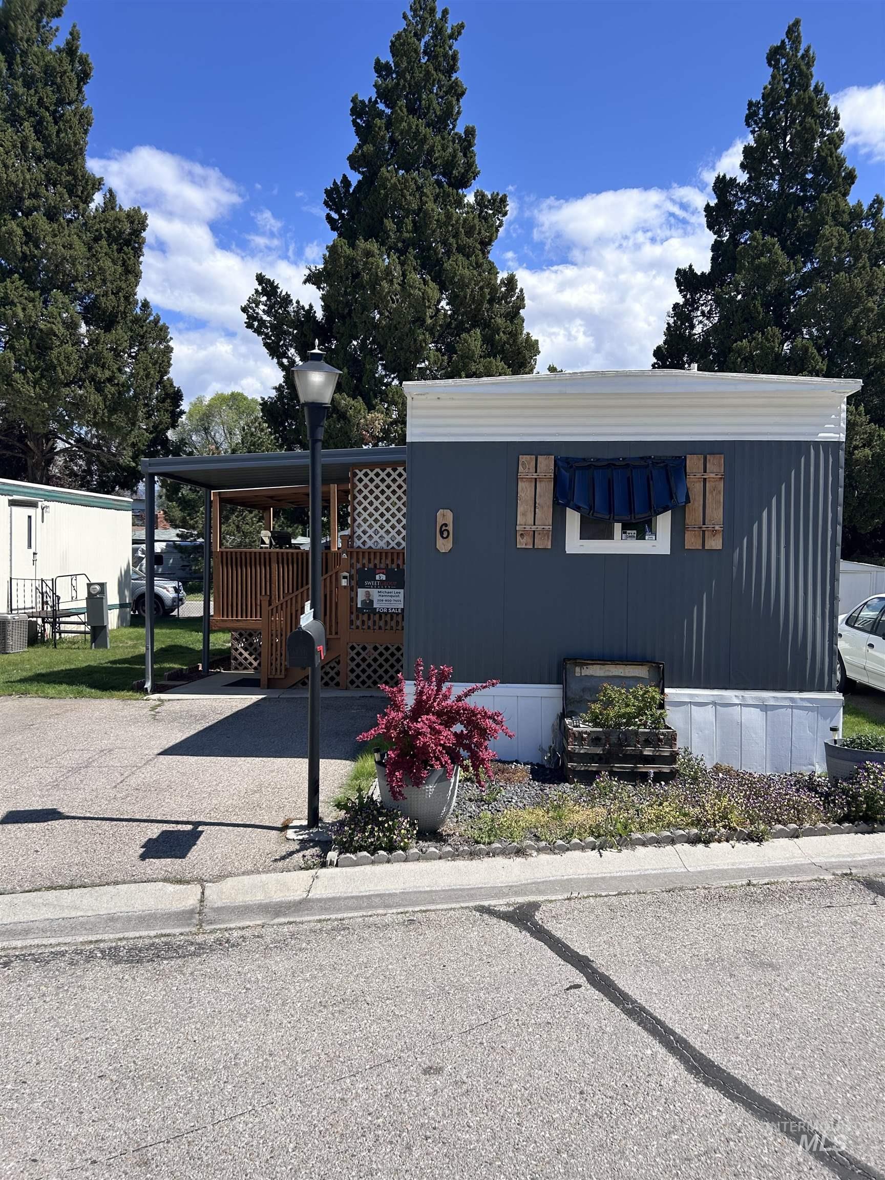 790 N Riviera #6, Boise, Idaho 83703, 2 Bedrooms, 1 Bathroom, Residential For Sale, Price $80,500, 98984501