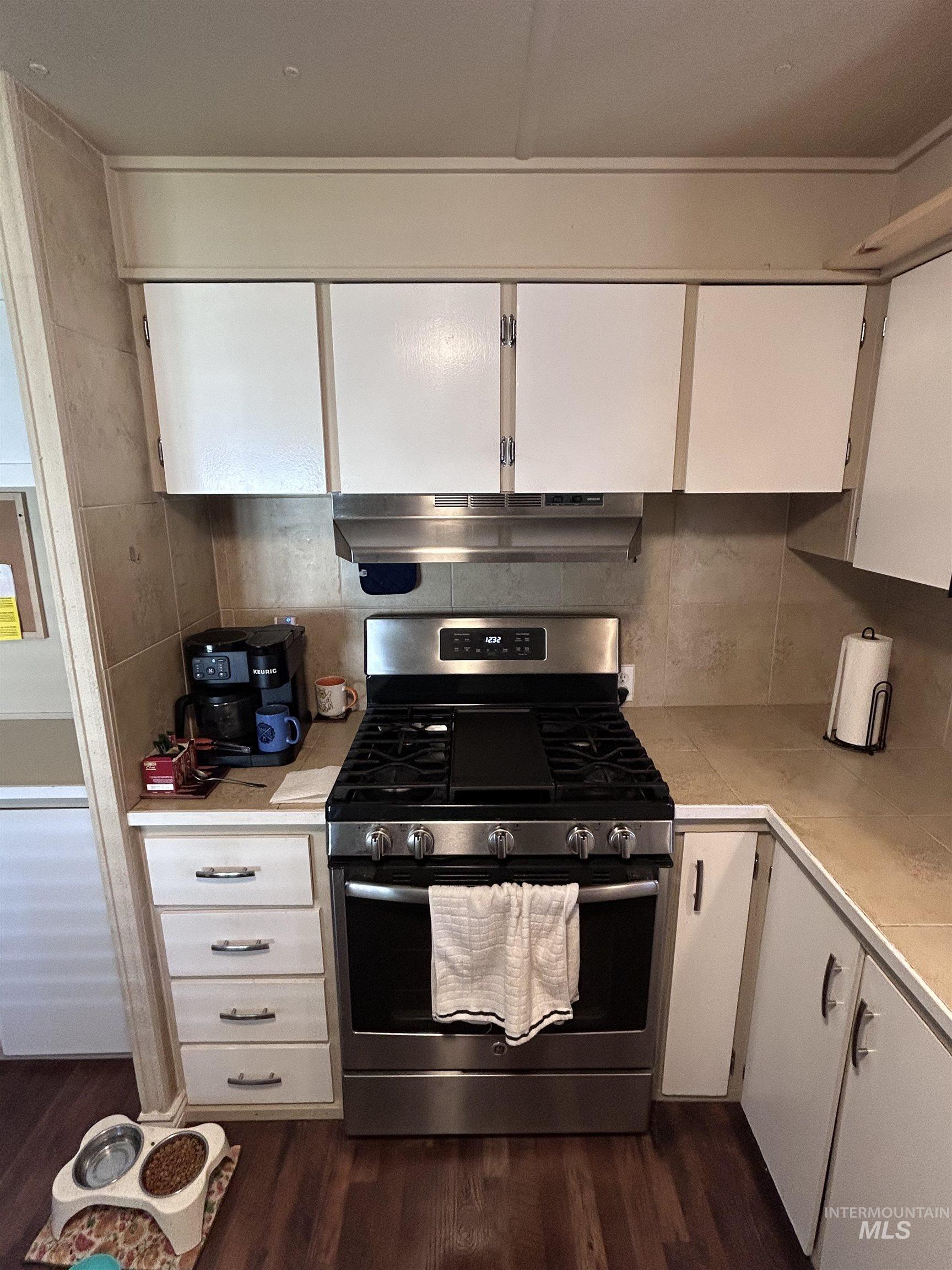 790 N Riviera #6, Boise, Idaho 83703, 2 Bedrooms, 1 Bathroom, Residential For Sale, Price $80,500, 98984501