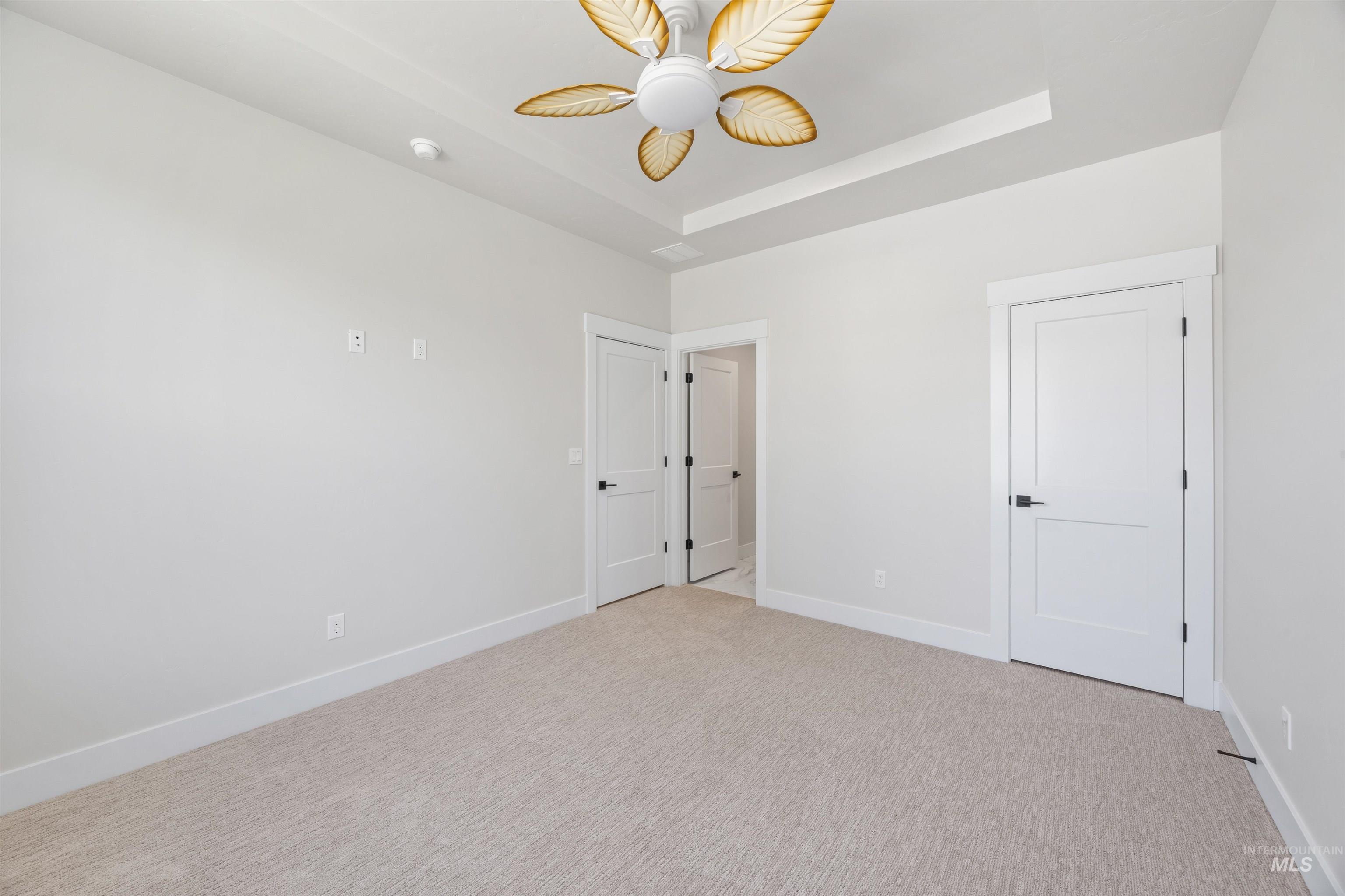 933 S Almond St, Nampa, Idaho 83686, 4 Bedrooms, 3 Bathrooms, Residential For Sale, Price $499,900, 98984503