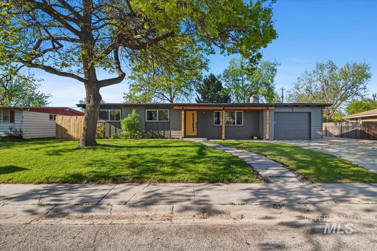 7210 W Brentwood Dr, Boise, Idaho 83709, 3 Bedrooms, 2 Bathrooms, Residential For Sale, Price $524,900, 98984506