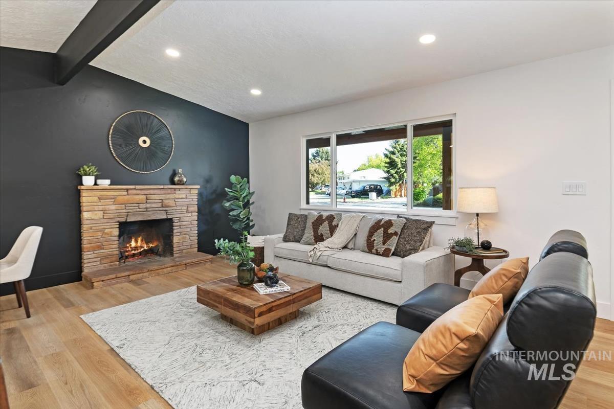 7210 W Brentwood Dr, Boise, Idaho 83709, 3 Bedrooms, 2 Bathrooms, Residential For Sale, Price $524,900, 98984506