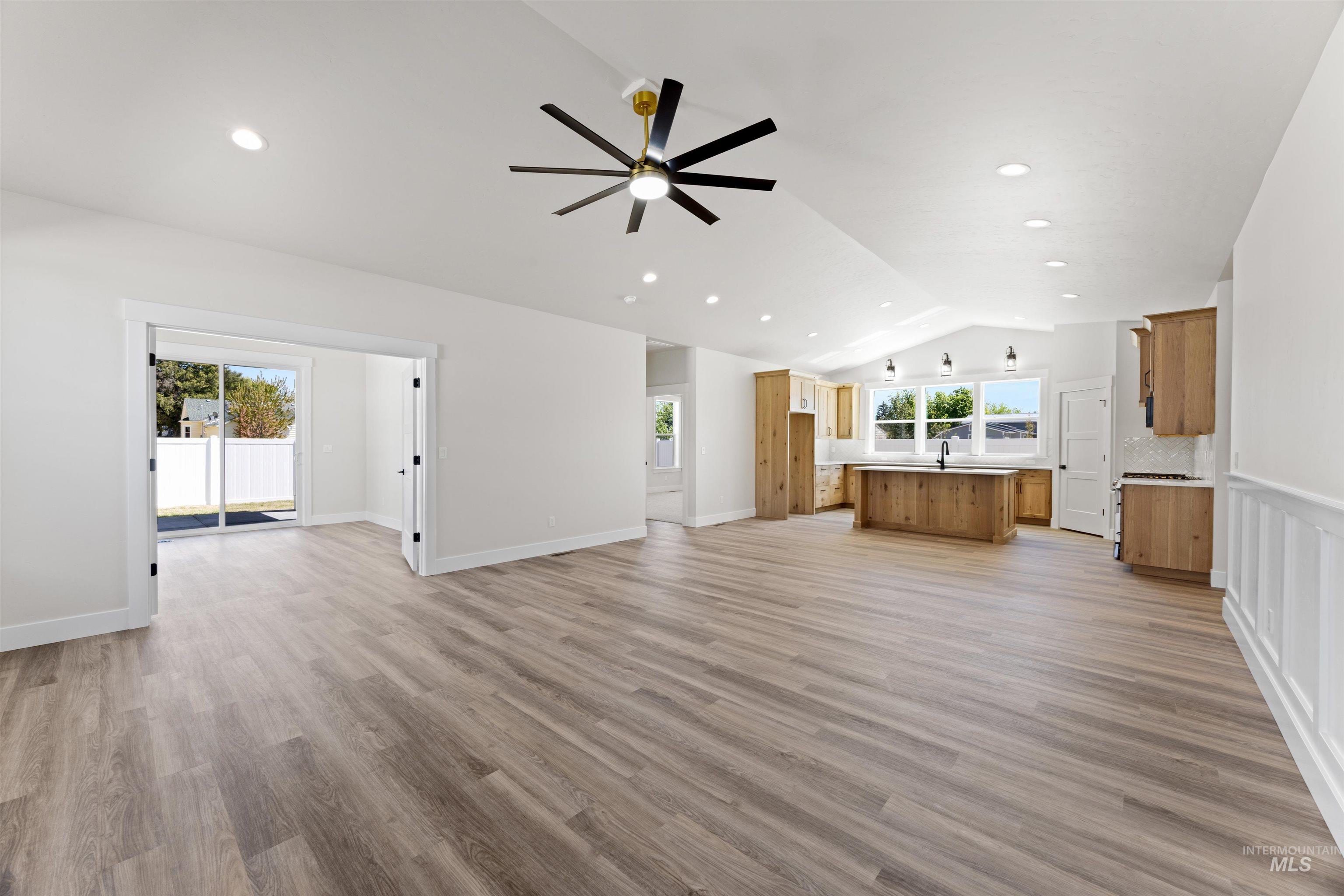 958 S Almond St, Nampa, Idaho 83686, 3 Bedrooms, 2 Bathrooms, Residential For Sale, Price $509,900, 98984511