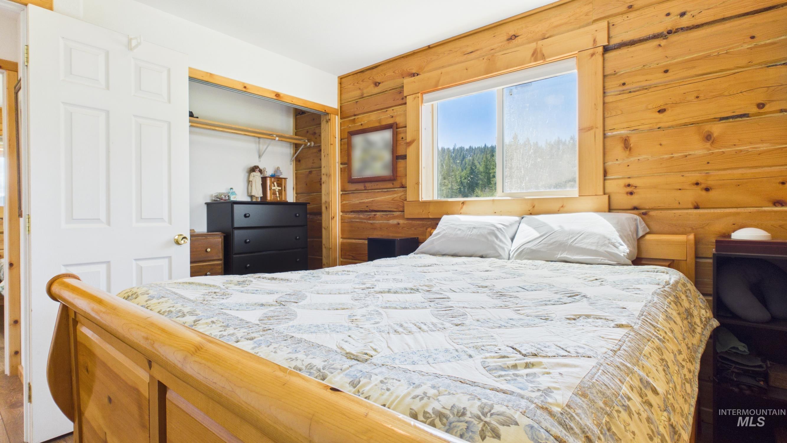 706 Canyon Rim Lane, Orofino, Idaho 83544, 3 Bedrooms, 2 Bathrooms, Residential For Sale, Price $555,000, 98984514
