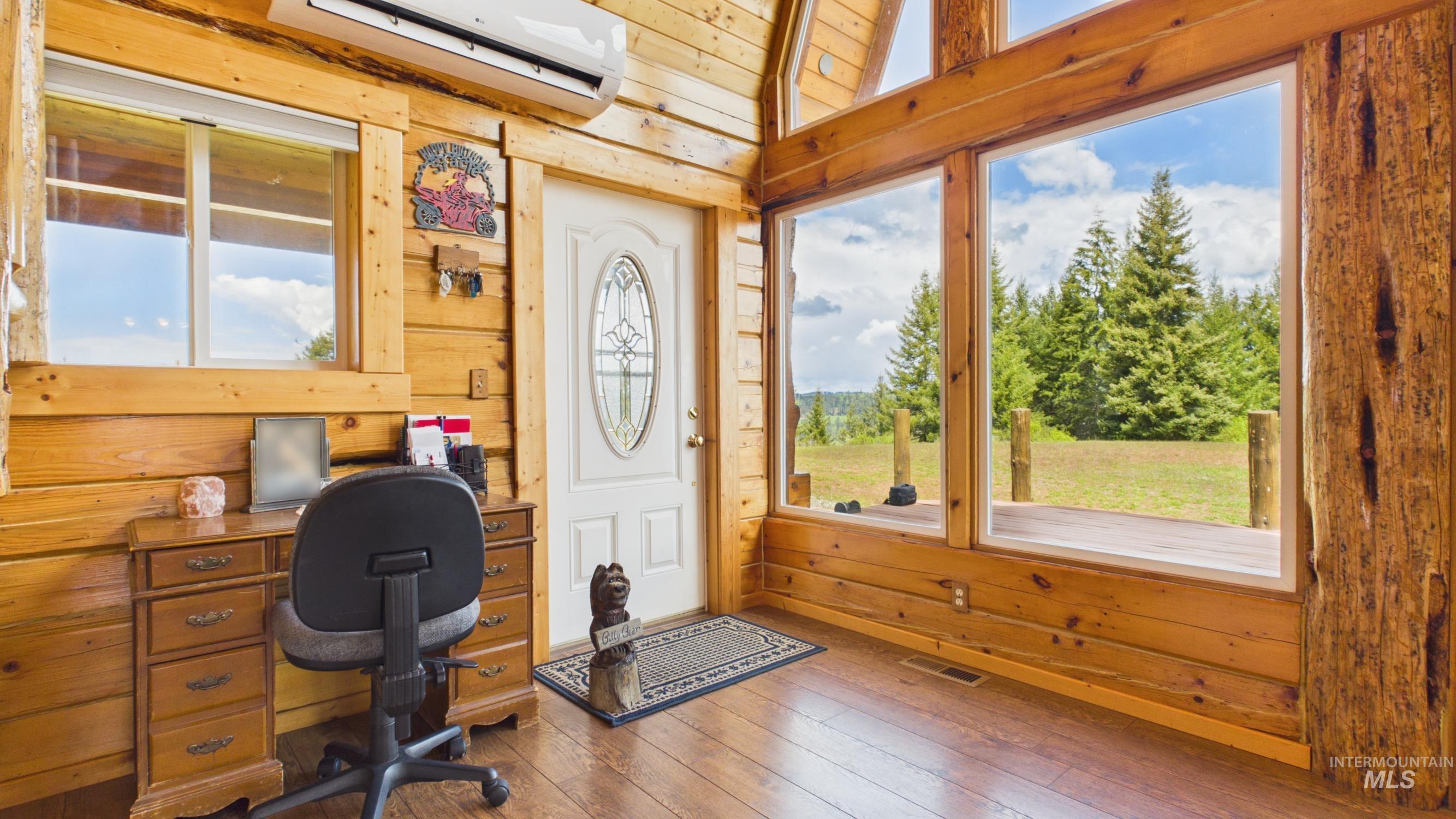 706 Canyon Rim Lane, Orofino, Idaho 83544, 3 Bedrooms, 2 Bathrooms, Residential For Sale, Price $555,000, 98984514