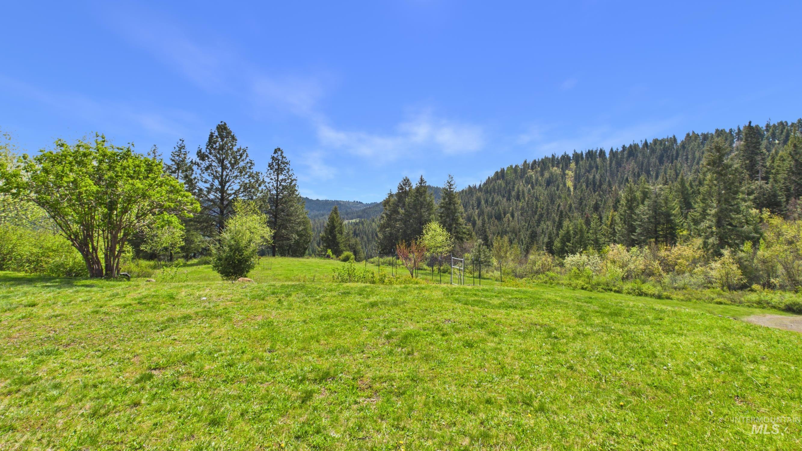 706 Canyon Rim Lane, Orofino, Idaho 83544, 3 Bedrooms, 2 Bathrooms, Residential For Sale, Price $555,000, 98984514