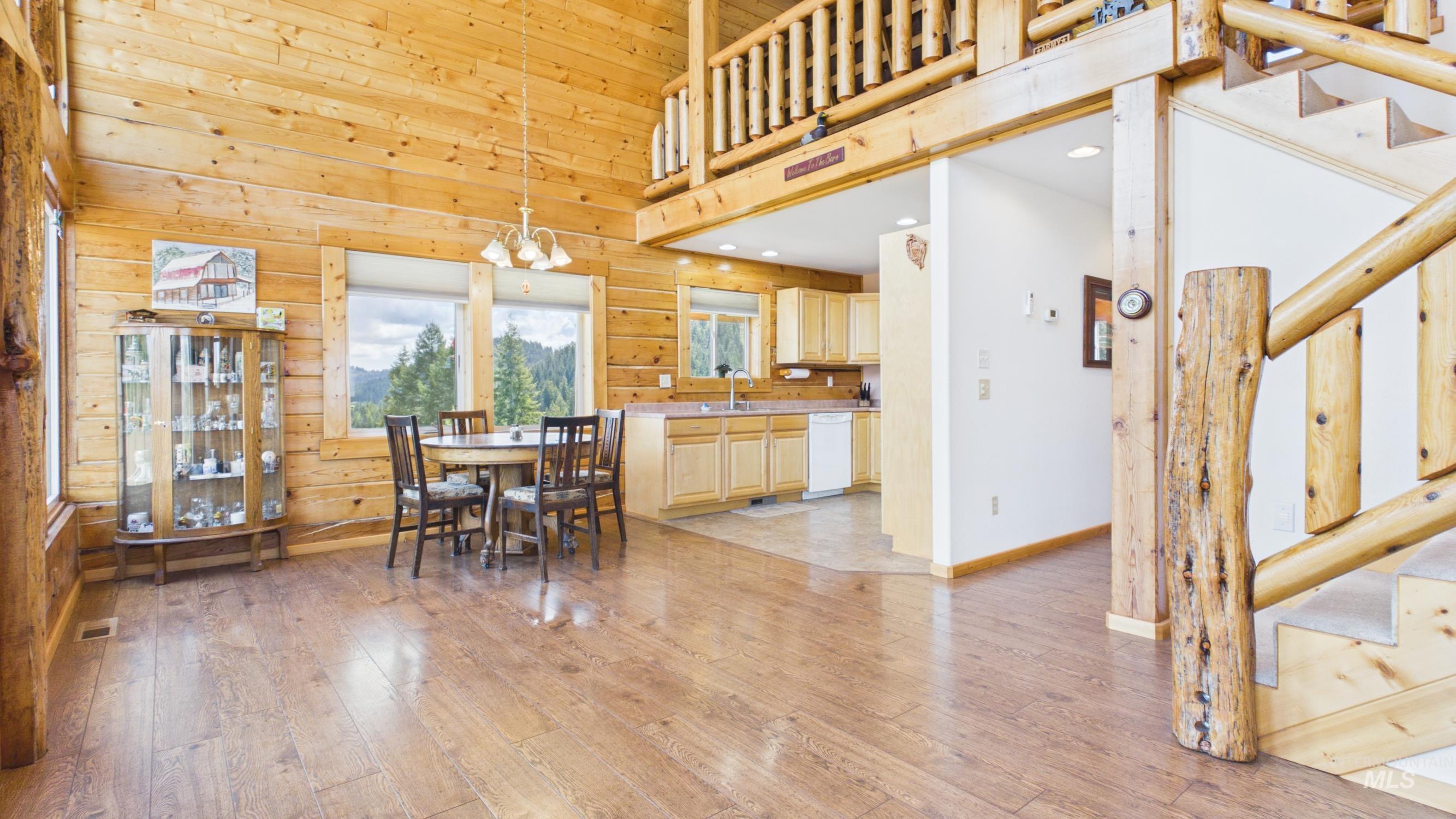 706 Canyon Rim Lane, Orofino, Idaho 83544, 3 Bedrooms, 2 Bathrooms, Residential For Sale, Price $555,000, 98984514