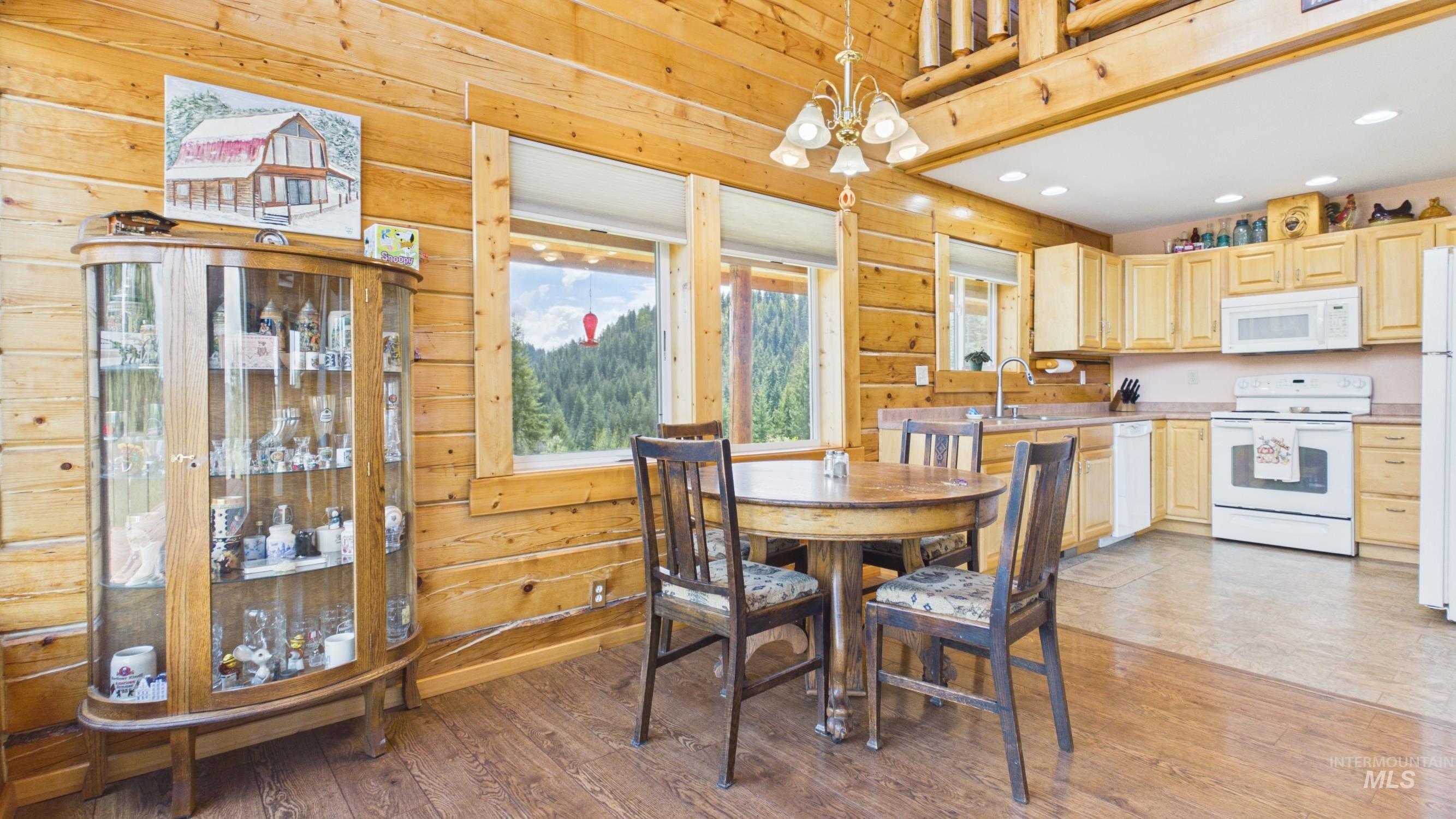 706 Canyon Rim Lane, Orofino, Idaho 83544, 3 Bedrooms, 2 Bathrooms, Residential For Sale, Price $555,000, 98984514