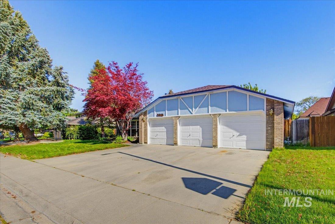 9950 W Alliance, Boise, Idaho 83704, 4 Bedrooms, 2.5 Bathrooms, Residential For Sale, Price $575,000, 98984516