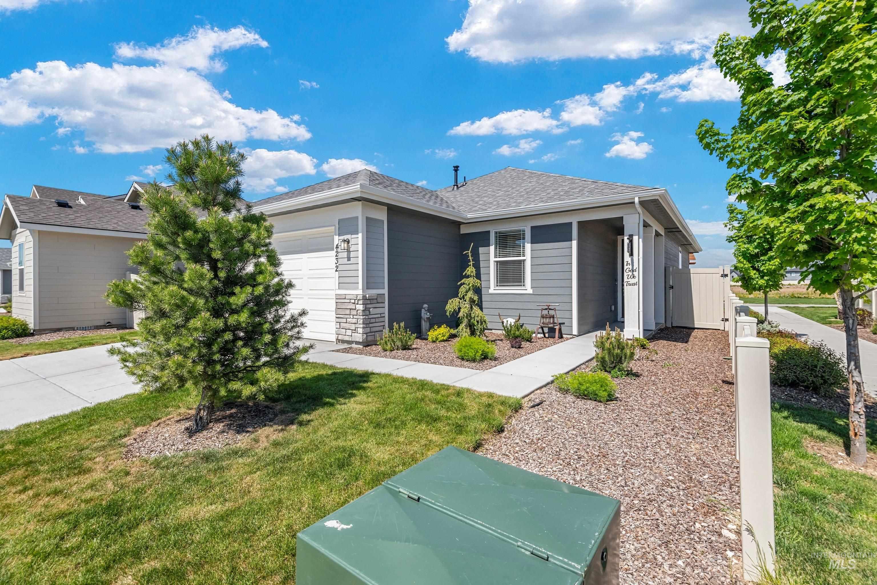 4232 S. Graycliff Way, Meridian, Idaho 83642, 3 Bedrooms, 2 Bathrooms, Residential For Sale, Price $449,900, 98984518