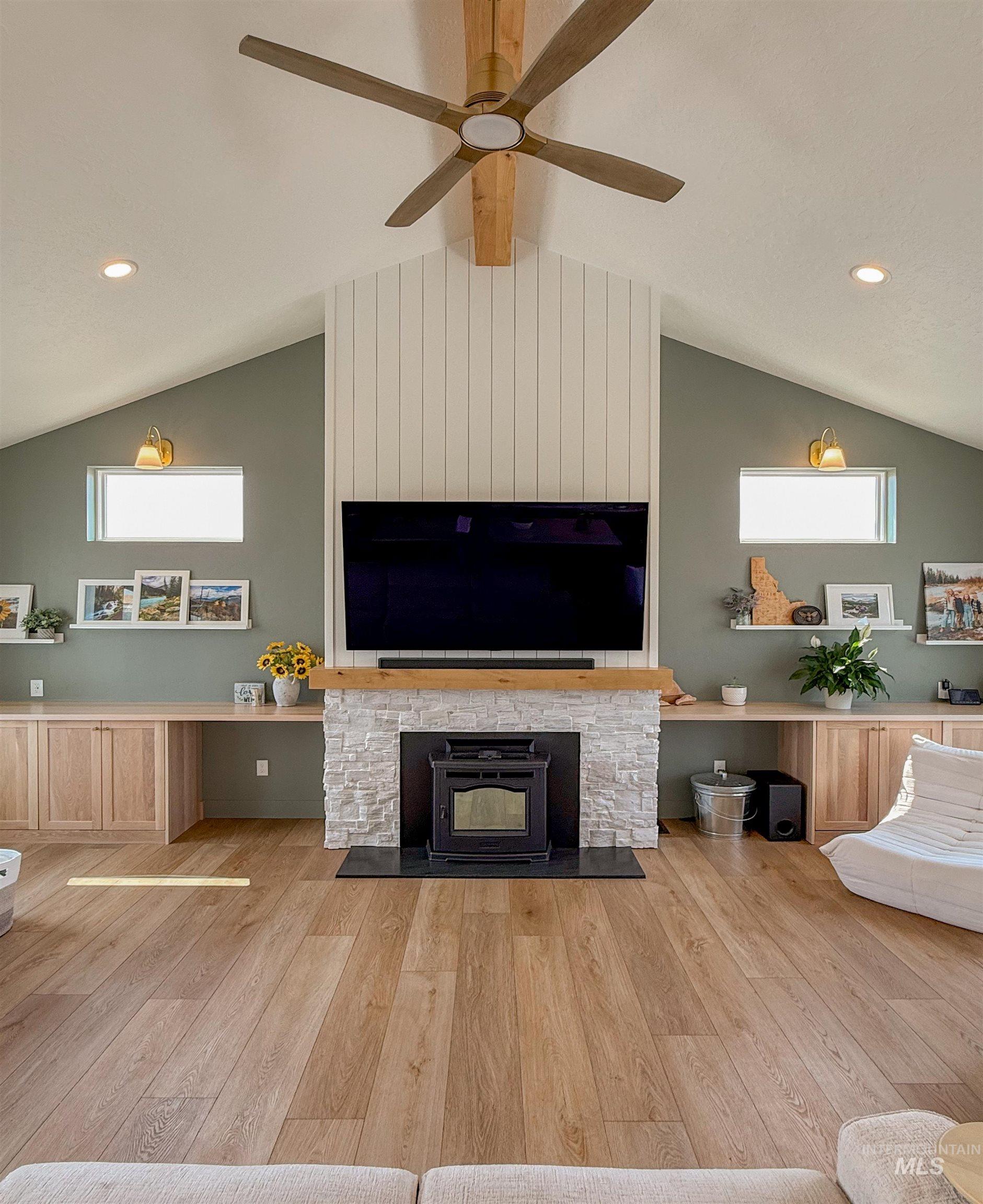 44 Big Moose rd, McCall, Idaho 83638, 4 Bedrooms, 4.5 Bathrooms, Residential For Sale, Price $1,649,000, 98984521