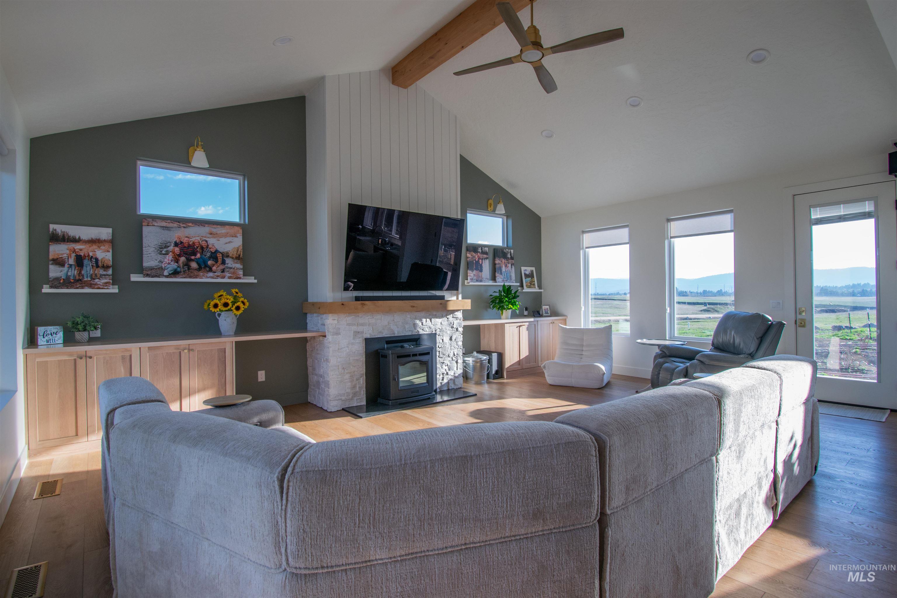 44 Big Moose rd, McCall, Idaho 83638, 4 Bedrooms, 4.5 Bathrooms, Residential For Sale, Price $1,649,000, 98984521