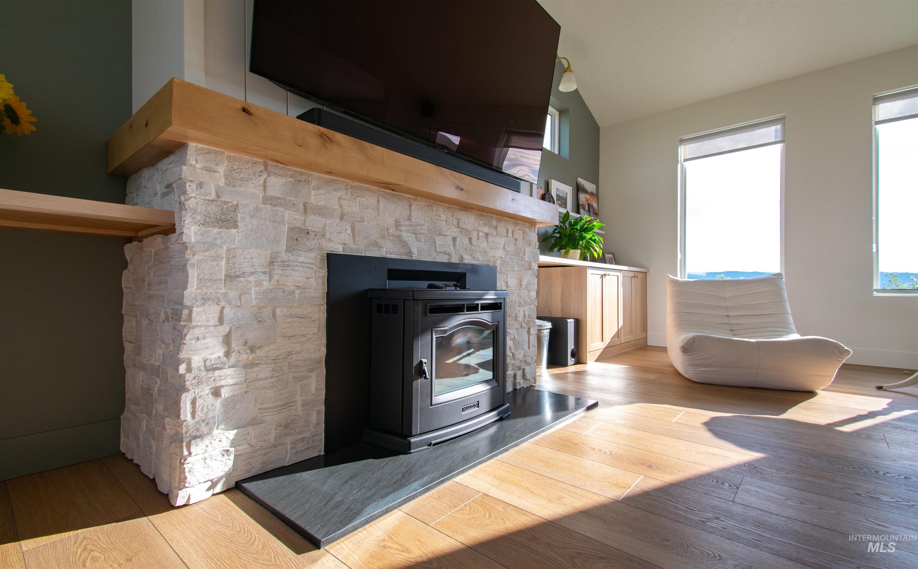 44 Big Moose rd, McCall, Idaho 83638, 4 Bedrooms, 4.5 Bathrooms, Residential For Sale, Price $1,680,000, 98984521