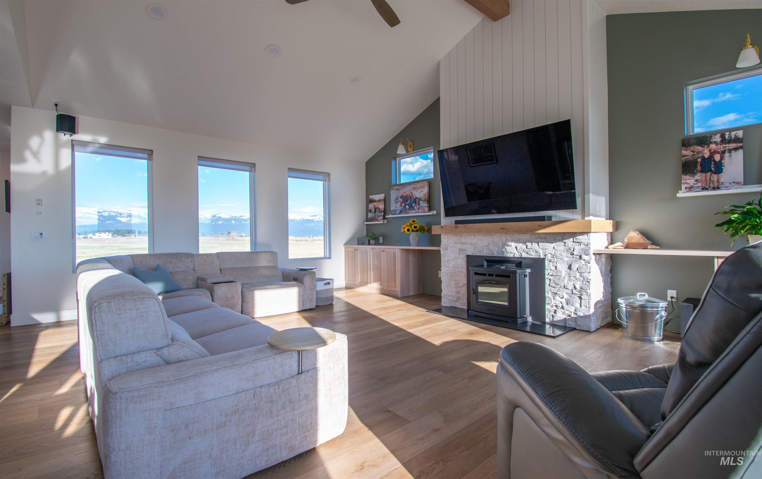 44 Big Moose rd, McCall, Idaho 83638, 4 Bedrooms, 4.5 Bathrooms, Residential For Sale, Price $1,680,000, 98984521