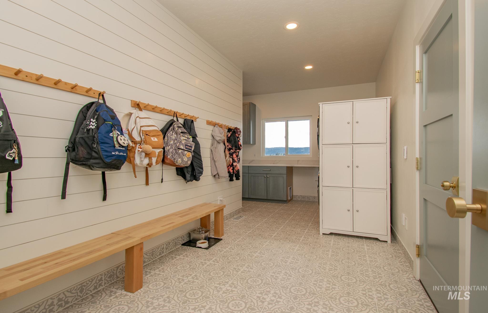 44 Big Moose rd, McCall, Idaho 83638, 4 Bedrooms, 4.5 Bathrooms, Residential For Sale, Price $1,875,000, 98984521