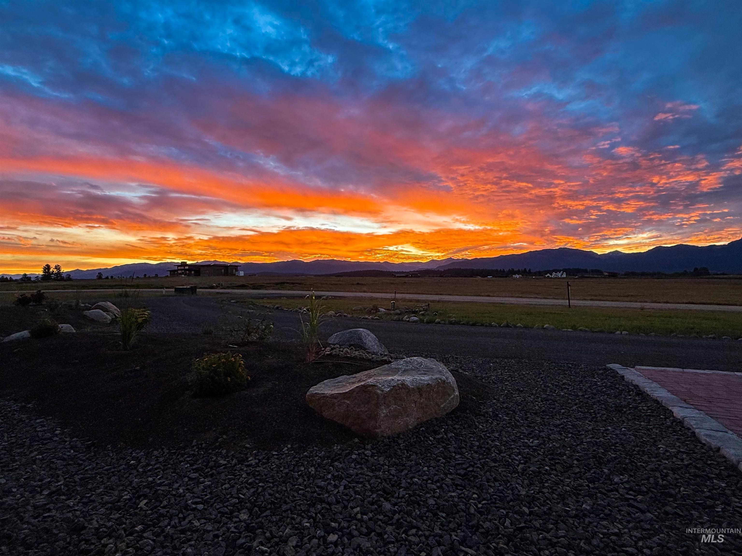 44 Big Moose rd, McCall, Idaho 83638, 4 Bedrooms, 4.5 Bathrooms, Residential For Sale, Price $1,649,000, 98984521