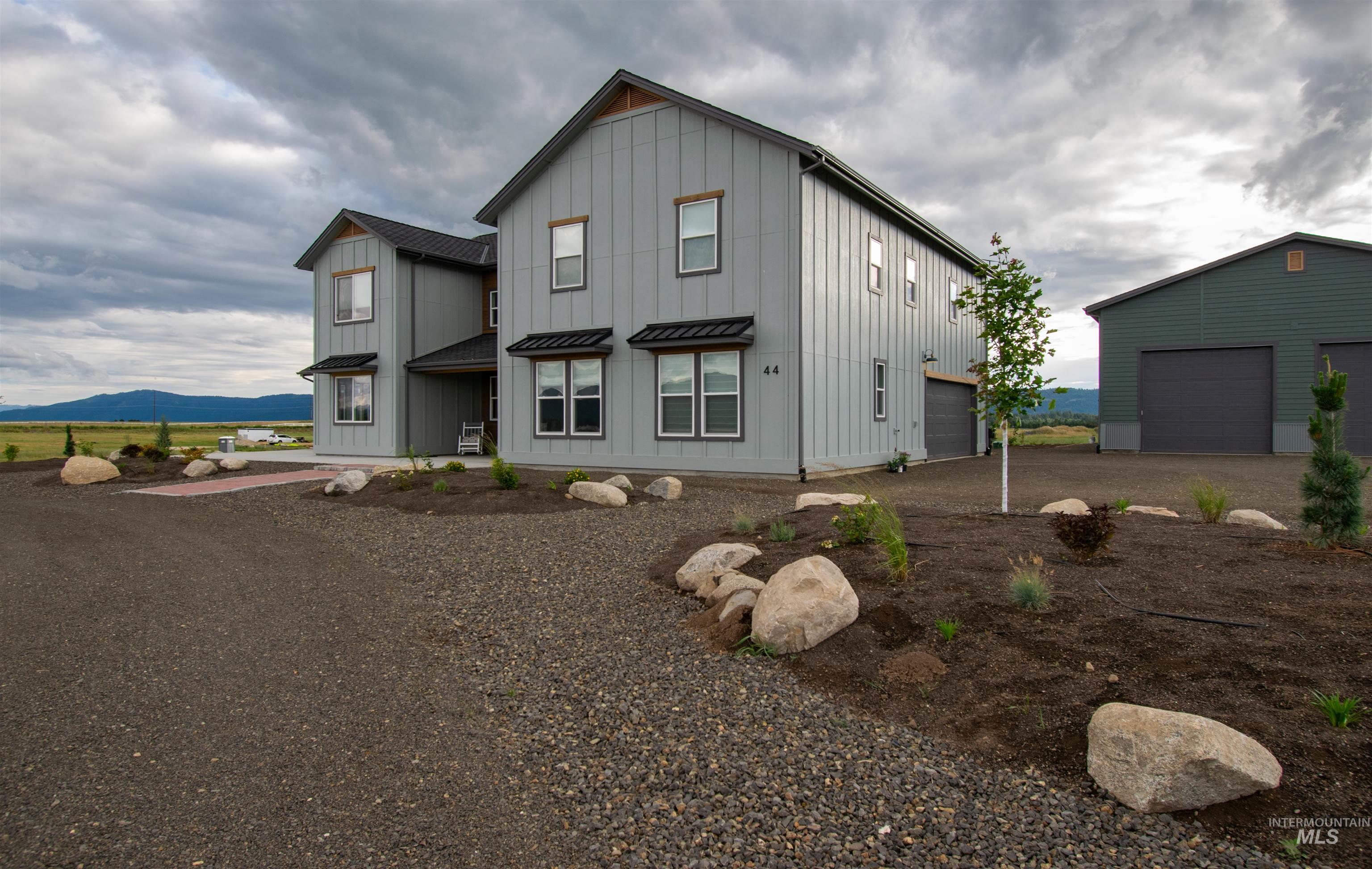 44 Big Moose rd, McCall, Idaho 83638, 4 Bedrooms, 4.5 Bathrooms, Residential For Sale, Price $1,649,000, 98984521