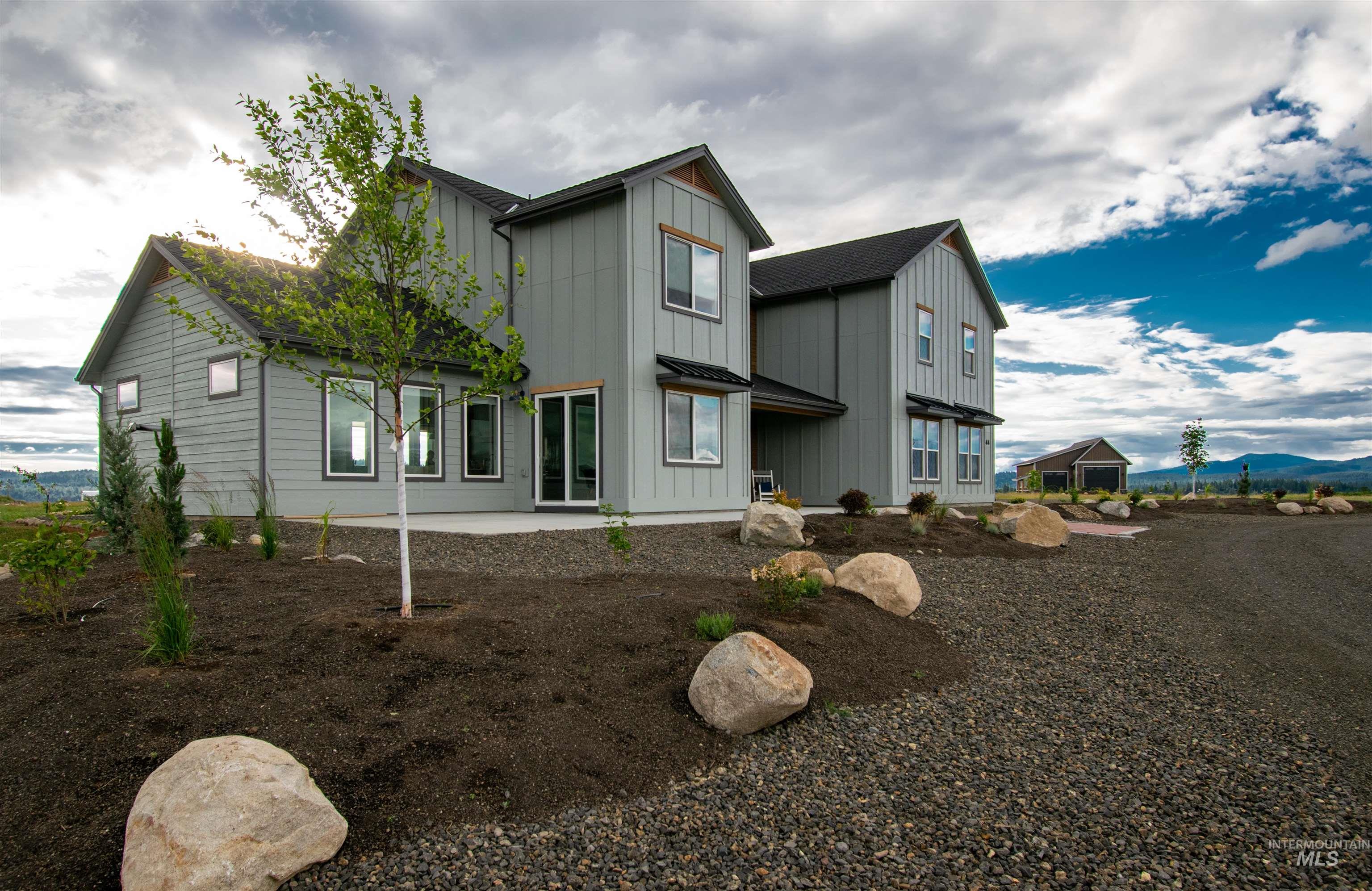 44 Big Moose rd, McCall, Idaho 83638, 4 Bedrooms, 4.5 Bathrooms, Residential For Sale, Price $1,649,000, 98984521