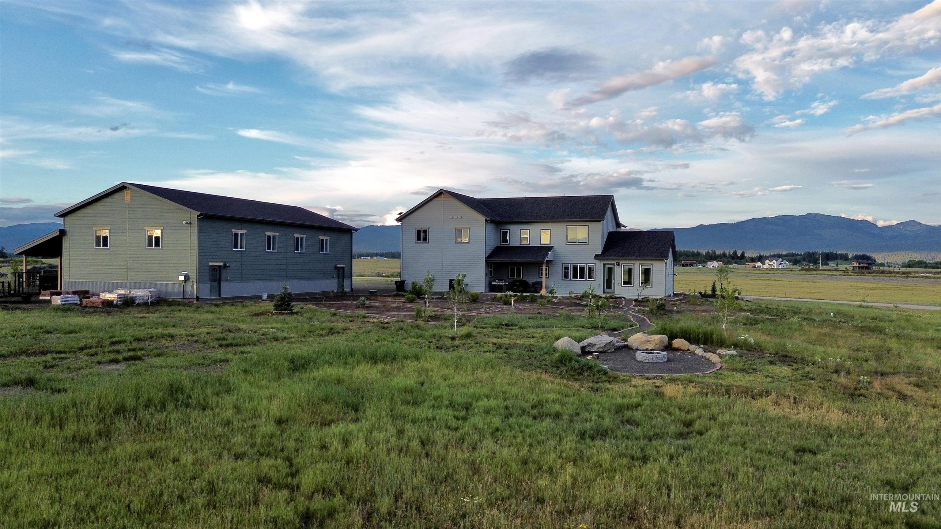 44 Big Moose rd, McCall, Idaho 83638, 4 Bedrooms, 4.5 Bathrooms, Residential For Sale, Price $1,649,000, 98984521