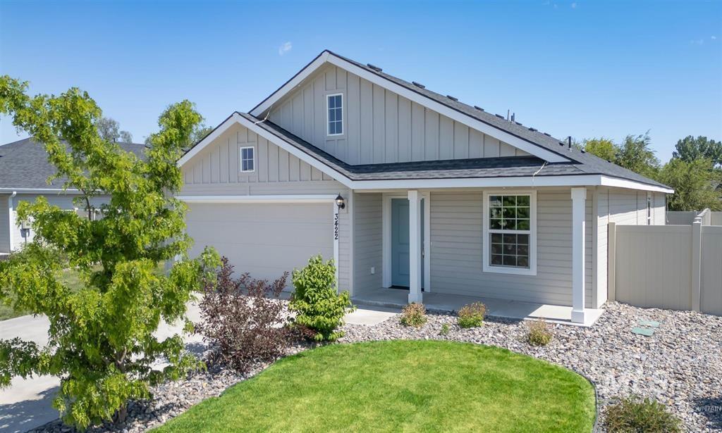 3422 E Mossy Oak Dr, Nampa, Idaho 83686, 3 Bedrooms, 2 Bathrooms, Residential For Sale, Price $385,000,MLS 98984531