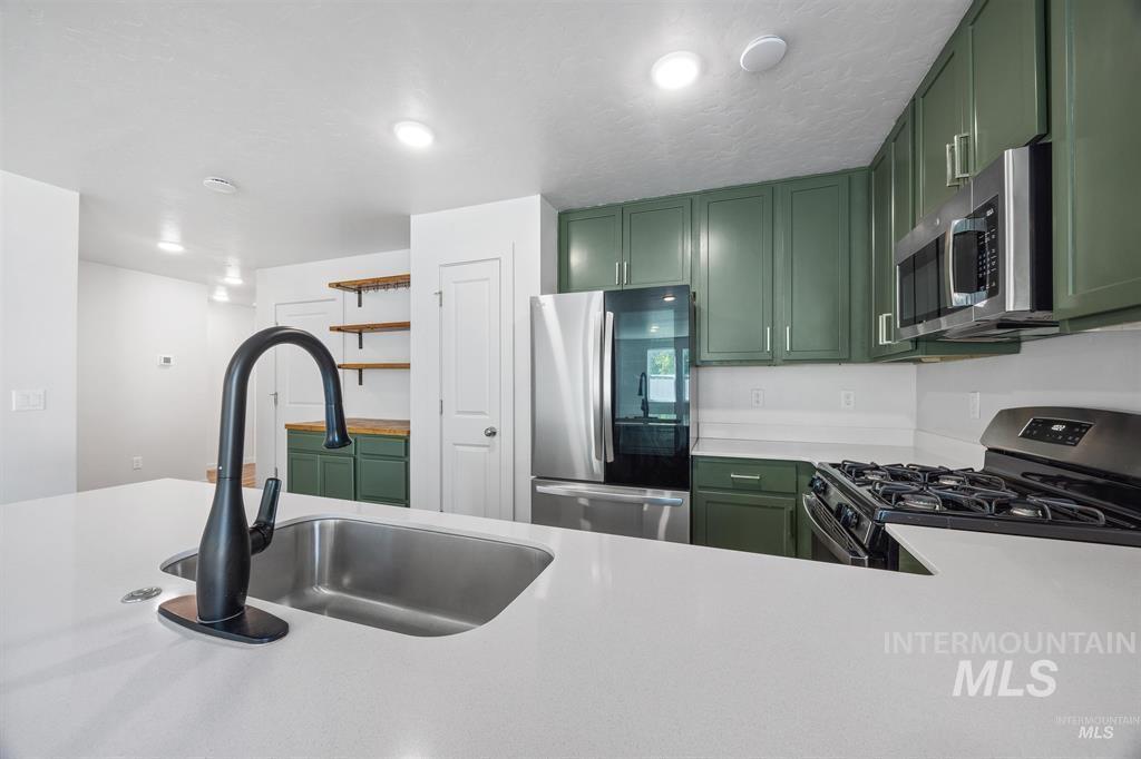 3422 E Mossy Oak Dr, Nampa, Idaho 83686, 3 Bedrooms, 2 Bathrooms, Residential For Sale, Price $385,000,MLS 98984531