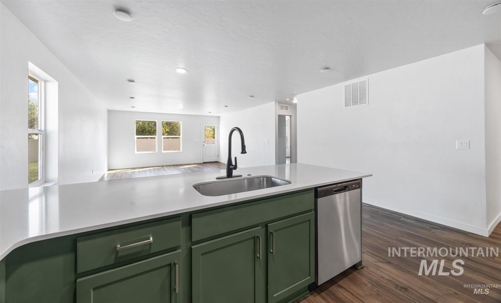 3422 E Mossy Oak Dr, Nampa, Idaho 83686, 3 Bedrooms, 2 Bathrooms, Residential For Sale, Price $385,000,MLS 98984531